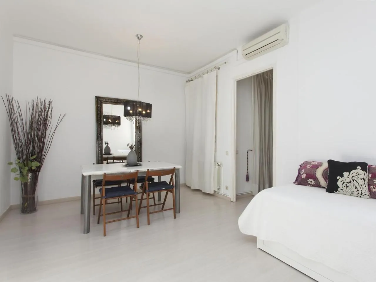 Apartment Lepanto Barcelona